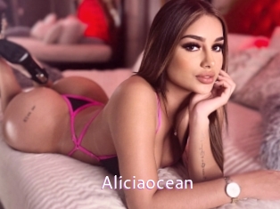 aliciaocean Just Amateurs