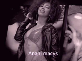 Anahi_macys