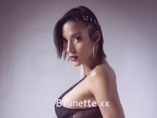Brunette_xx