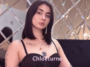 Chloeturne
