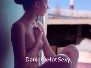 DaniellaHotSexy