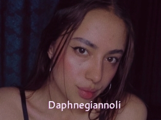 daphnegiannoli Just Amateurs