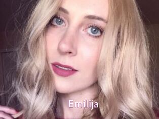 Emilija Just Amateurs