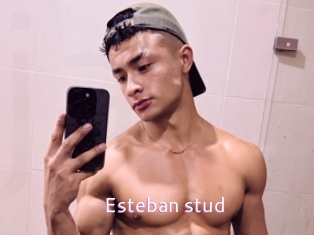 Esteban_stud