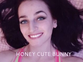 HONEY_CUTE_BUNNY Just Amateurs