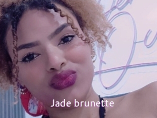 Jade_brunette