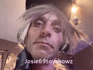 Josie69toyshowz