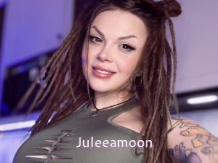 Juleeamoon