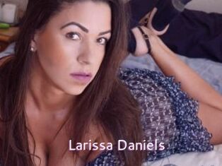 Larissa_Daniels