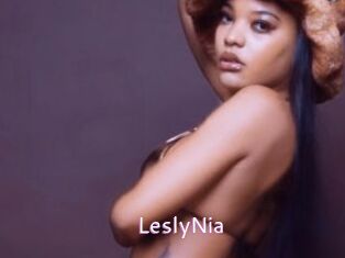 LeslyNia
