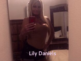Lily_Daniels