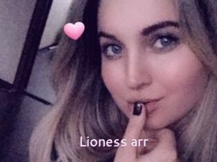 Lioness_arr