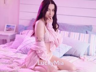 LuckyMia