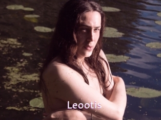 leootis Just Amateurs