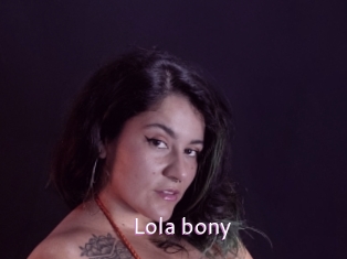 Lola_bony
