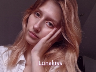 Lunakiss