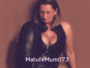 MatureMum073