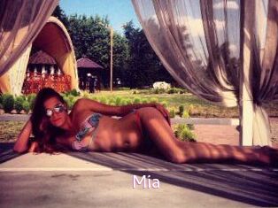 Mia