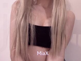 MiaX Just Amateurs