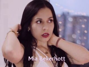 Mia_Bekerhott