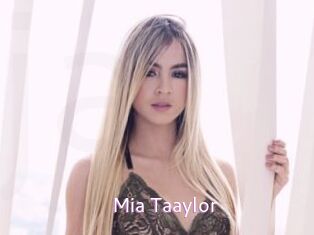 Mia_Taaylor