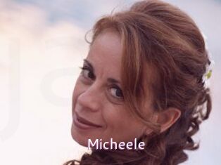 Micheele Just Amateurs