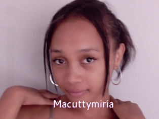 macuttymiria Just Amateurs
