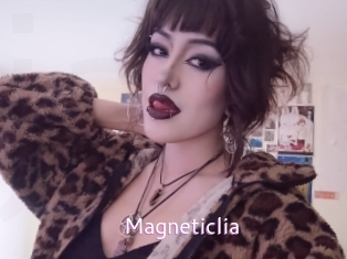 magneticlia Just Amateurs