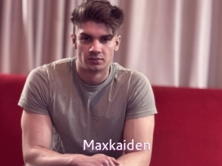 maxkaiden Just Amateurs