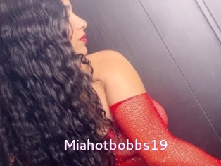 Miahotbobbs19