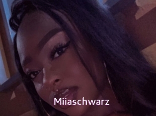 Miiaschwarz