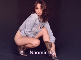 Naomicruz