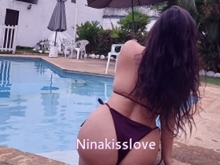 Ninakisslove
