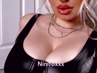 ninifoxxx Just Amateurs