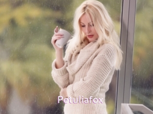 Petuliafox