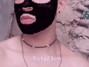 Ricky23cm