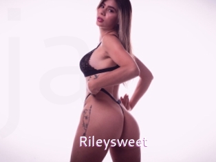 rileysweet Just Amateurs