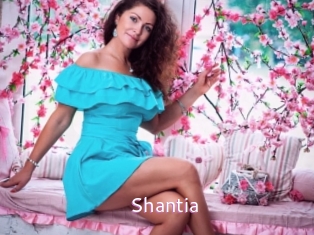 Shantia Just Amateurs