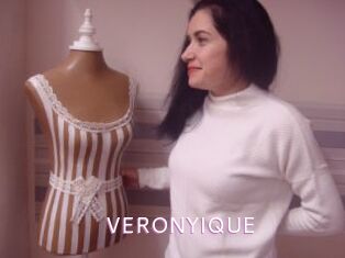 VERONYIQUE