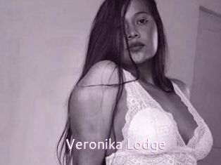 Veronika_Lodge