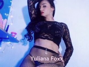 Yuliana_Foxx